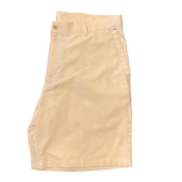 Peter Millar White Salem Performance Short - 9 inch Inseam Golfing SIZE 38 - Picture 3 of 12